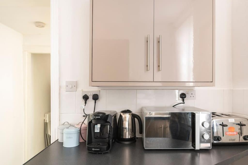 3-bedroom In L15 With Free Parking Apartment Liverpool